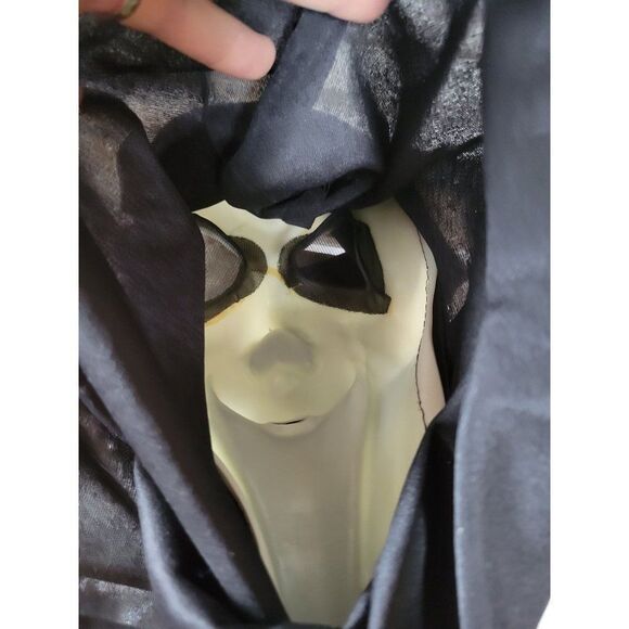 vintage Fun world scream ghost face mask Halloween face stamped - Picture 7 of 7